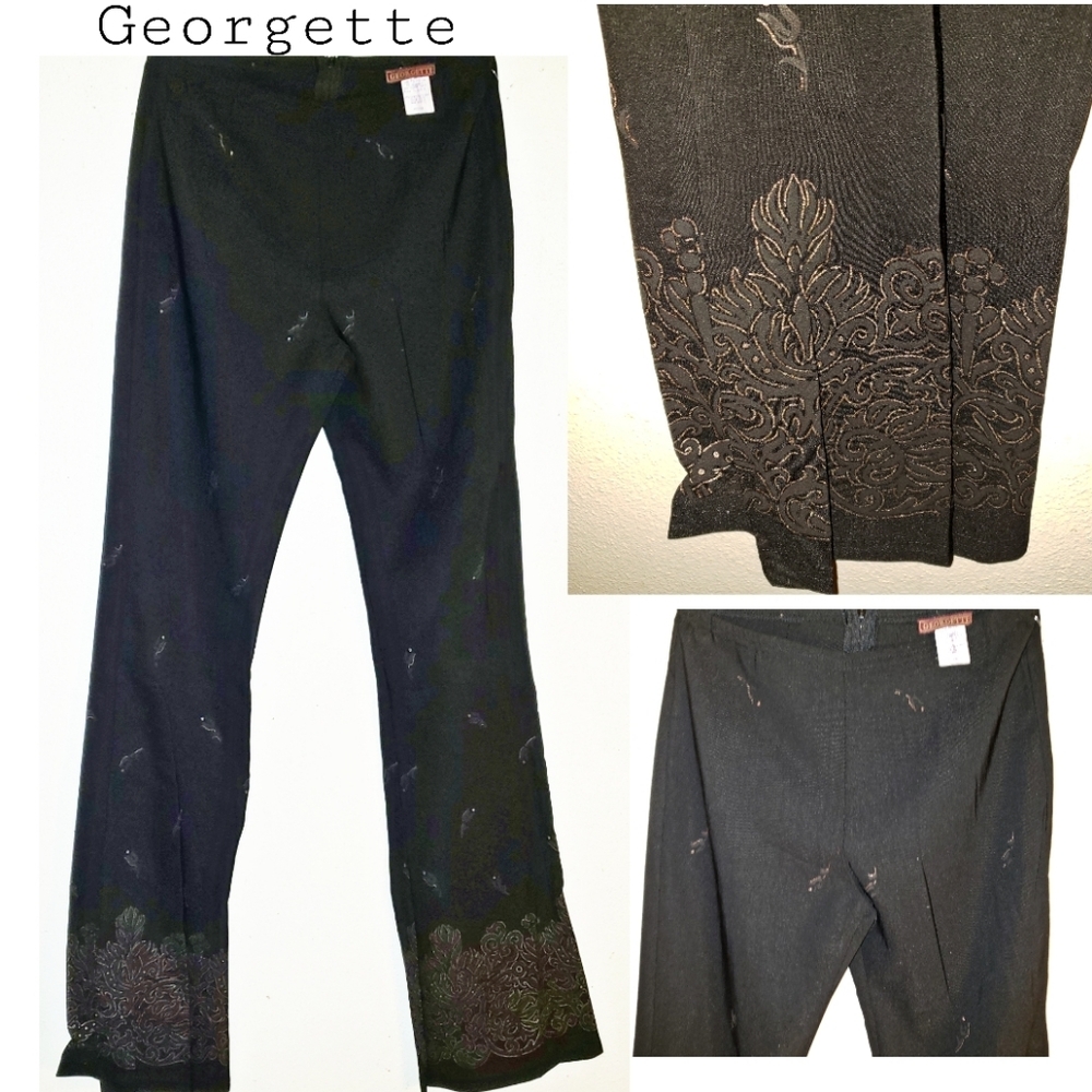 Georgette floral fitted rear zip flare pants. Sz M